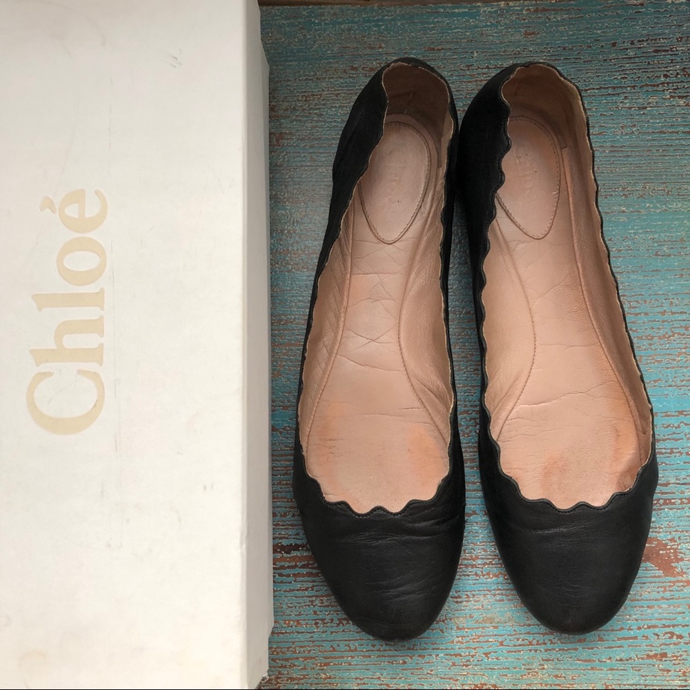 Chloe, Lauren Black Leather Scallop Flats
